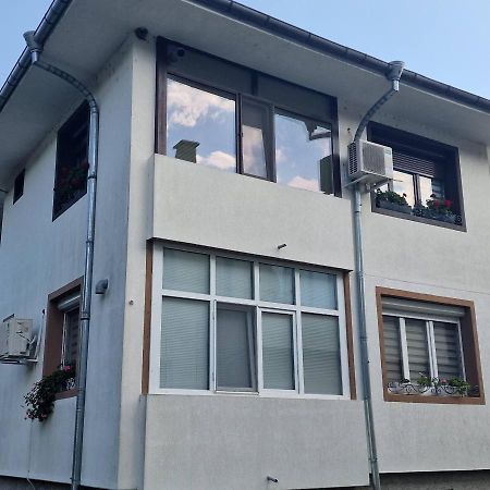 Z-Apartment In Tryavna Luaran gambar